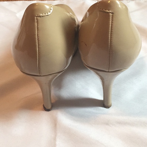 Madden Girl Nude heels Sz 6.5 - Picture 9 of 16